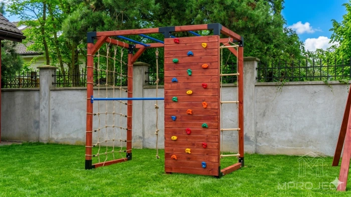 Sensorischer Spielplatz aus Holz
