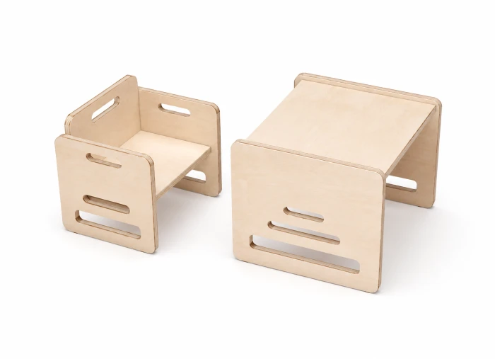 Kinderschreibtisch aus Holz im Montessori-Stil